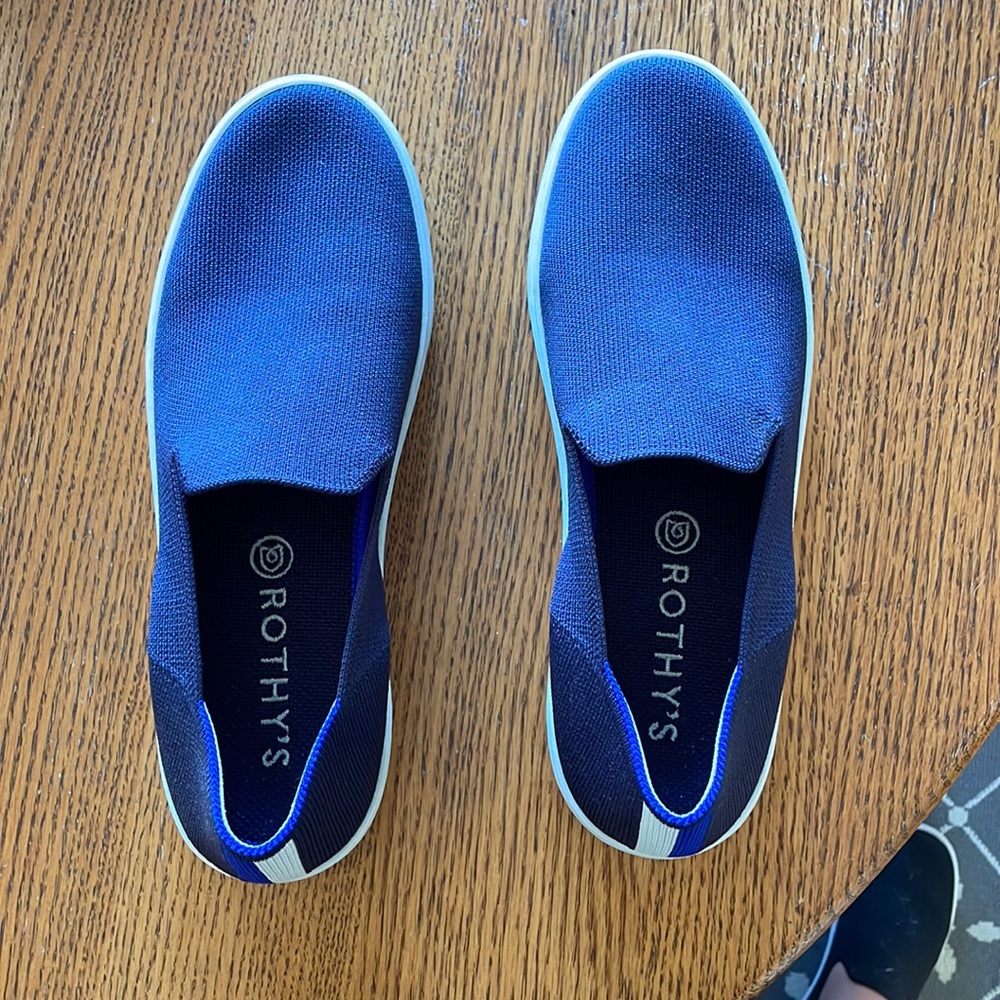 Barely worn navy Rothy’s - too small for me but great for you!